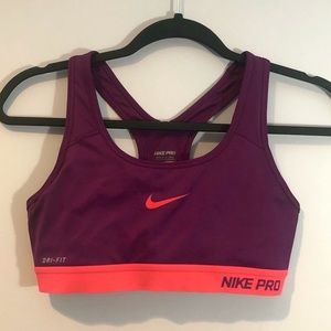 Nike pro sports bra